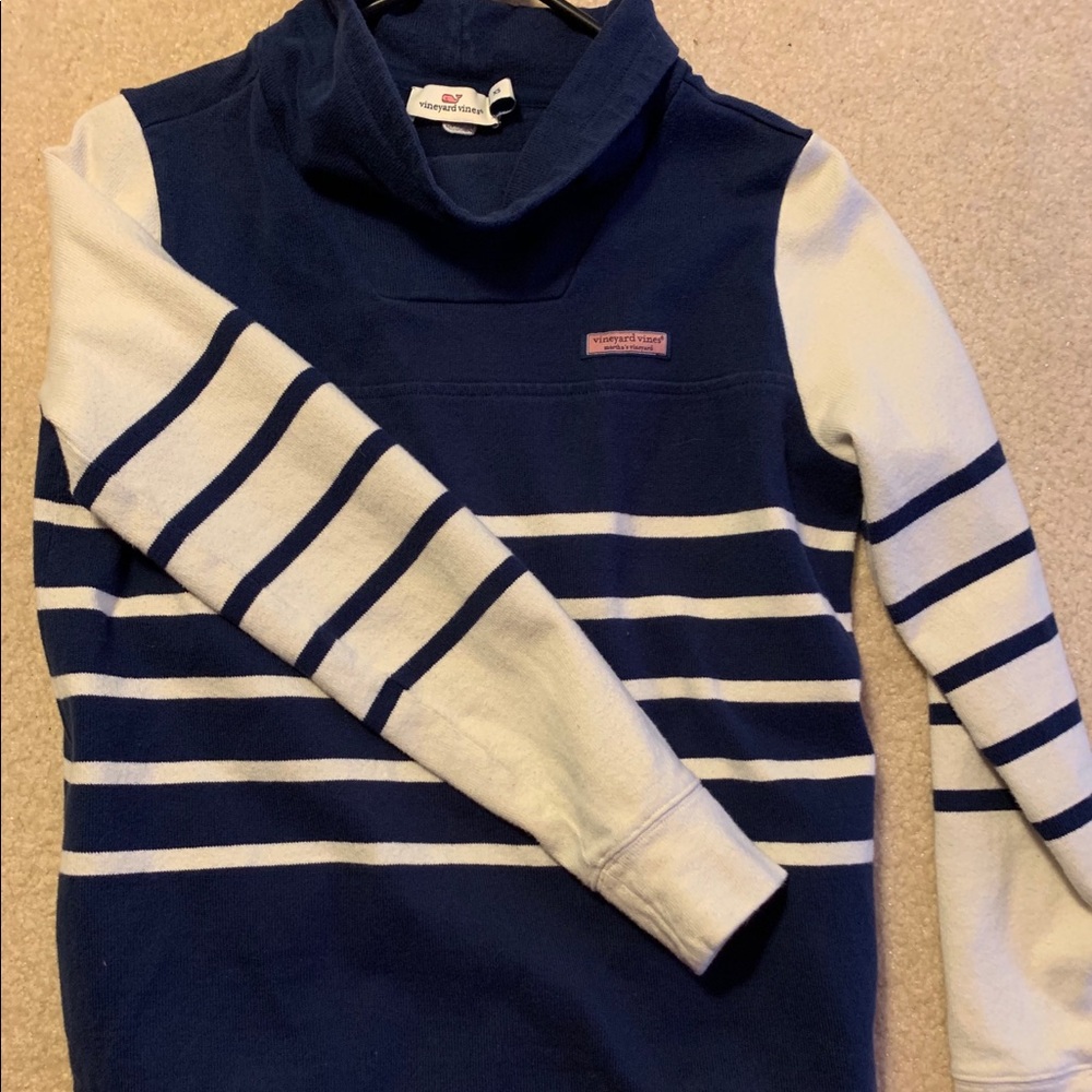Women’s VV Cowl Neck